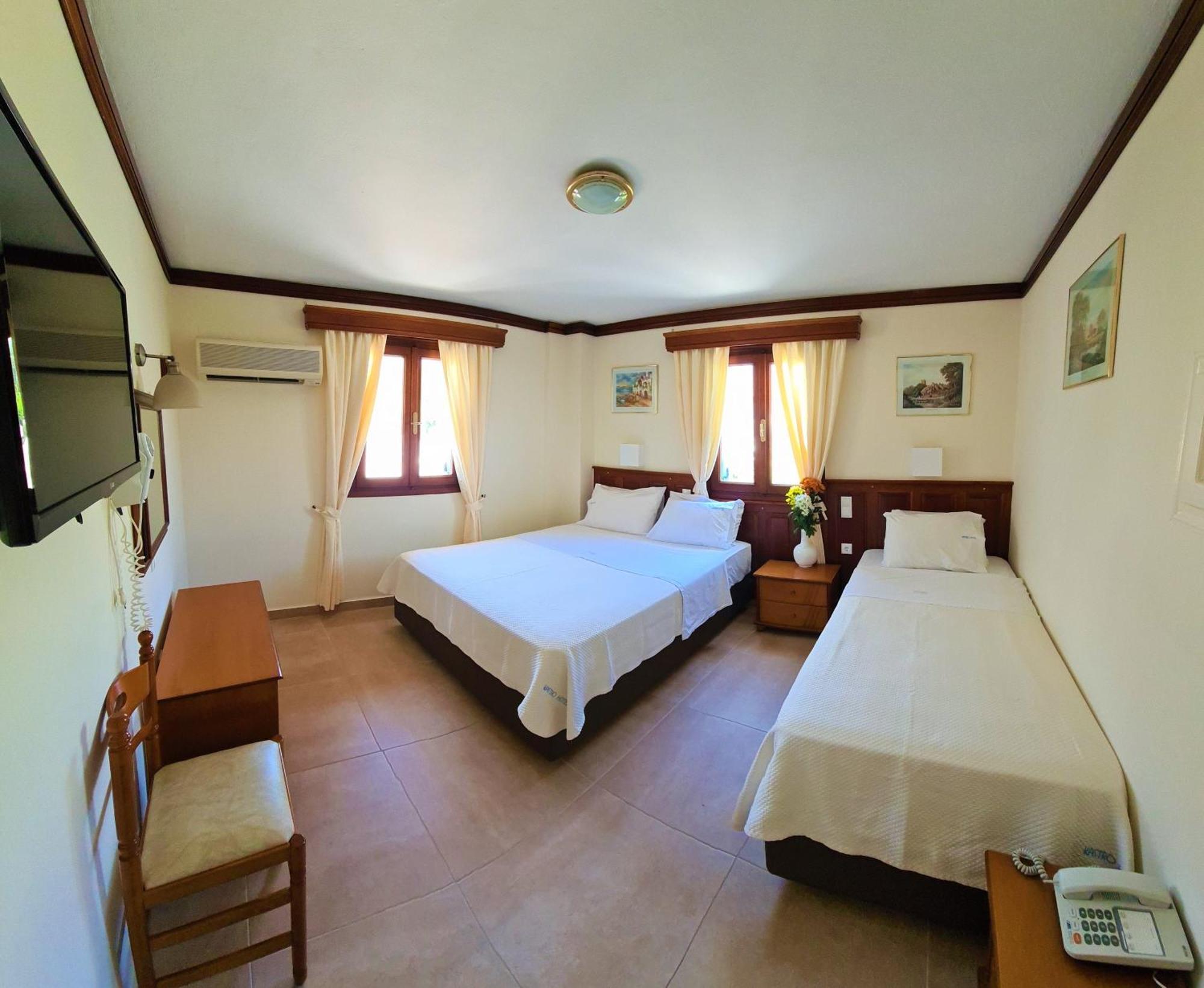 Kastro Hotel Spétses Pokoj fotografie